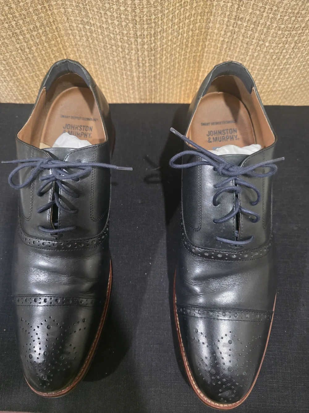 Johnston & Murphy Men’s Black Cap-Toe Oxford Dress Shoes